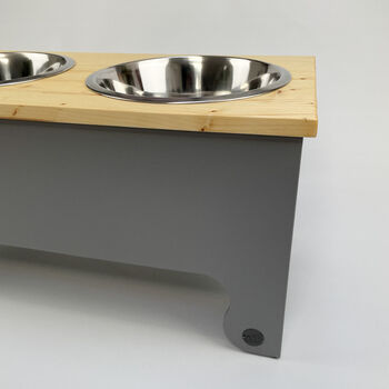 Personalised Extra Large Pine Top Raised Feeding Stand, 8 of 10