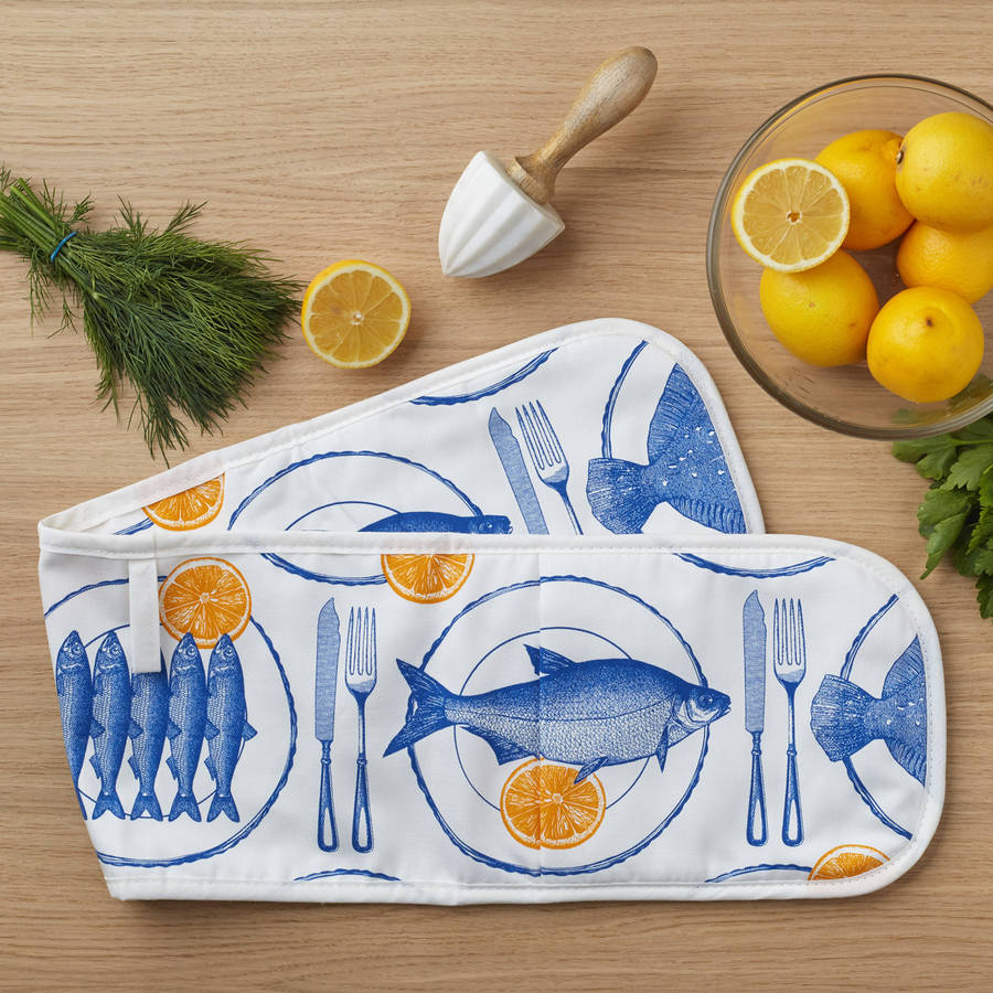 Fish Supper Oven Glove By THORNBACK & PEEL