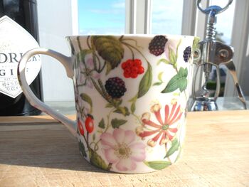 Set Of Six China Palace Mugs In Hedgerow Design, 7 of 8