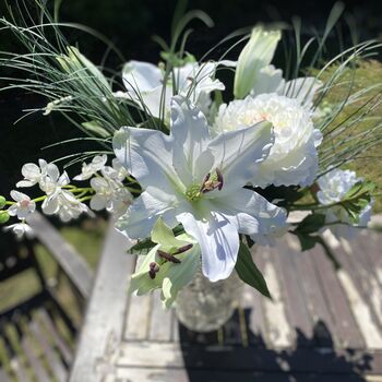 White Lily Gift Bouquet, 10 of 10