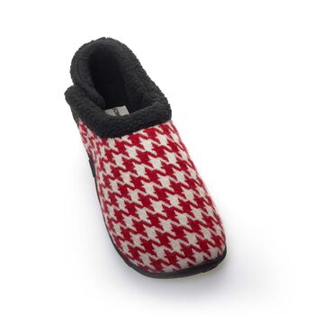 Turbo Red And White Dogtooth Mens Slippers Indoor/Garden Shoes, 7 of 9