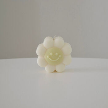 Smiley Flower Candle, 5 of 8