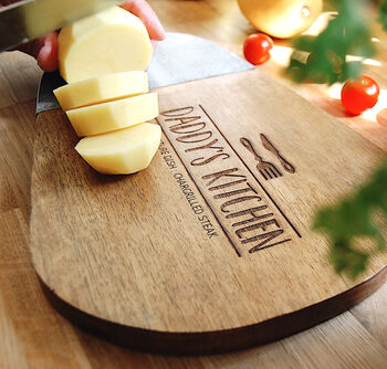 Daddy's 'Signature Dish' Personalised Chopping Board, 4 of 5