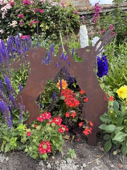 Boxing Hares Garden Ornament , Lawn Statue , Feature , Ornament , Decoration, 12 of 12