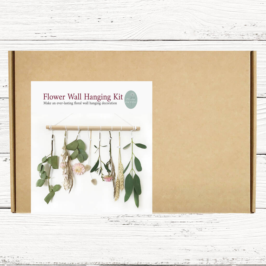 Make A Dried Flower Wall Hanging Decoration Kit By Flower Wrap and Grow