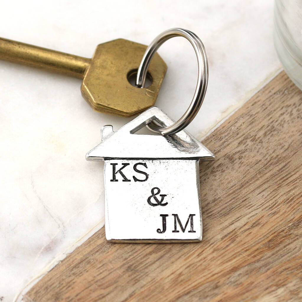 2 x PERSONALISED KEYRINGS OUR FIRST HOME/NEW/SWEET WOODEN OAK GIFT HOUSE WARMING 