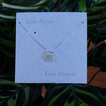 Clam Shell Silver Tone Pendant Necklace, 3 of 4