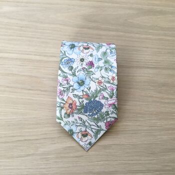 Liberty Neck Tie/Pocket Square/Cuff Link In Florals, 7 of 8
