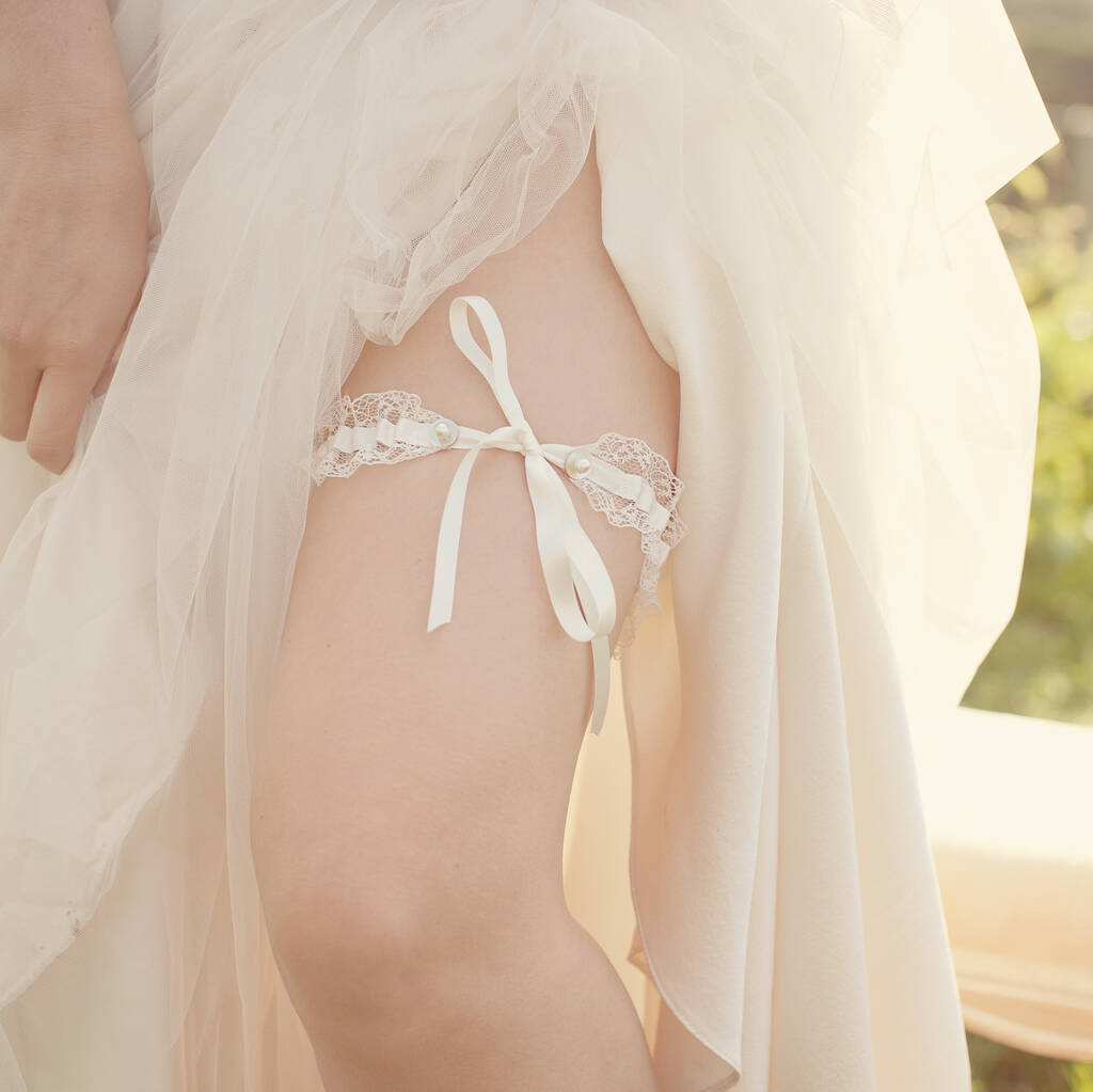 Star Tie Style Garter Gift For The Bride, 1 of 4