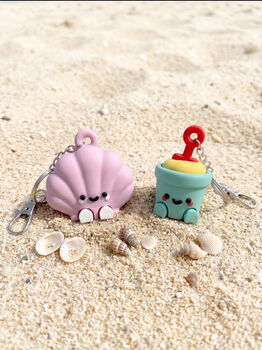 Articulated Bucket And Spade Clicker Fidget Keychain, 4 of 5