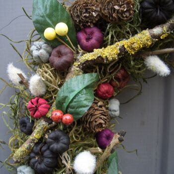 Putka Pod And Pussy Willow Wreath, 2 of 4