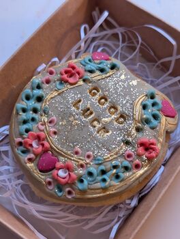 Hand Iced Personalised Good Luck Horseshoe Biscuit Gift, 3 of 3
