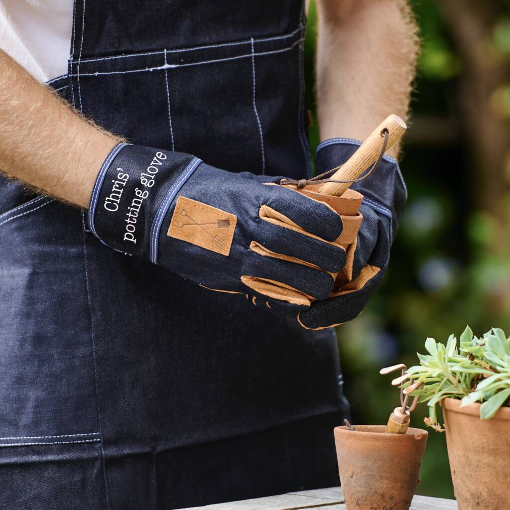 Personalised Short Gardening Gloves, 1 of 3
