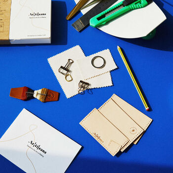 Simple Cardholder Premium Leather Diy Kit, 2 of 6