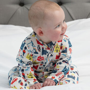 Newborn Babygrow | London Life, 6 of 12