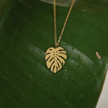 18 K Gold Monstera Leaf Pendant Necklace, 2 of 6