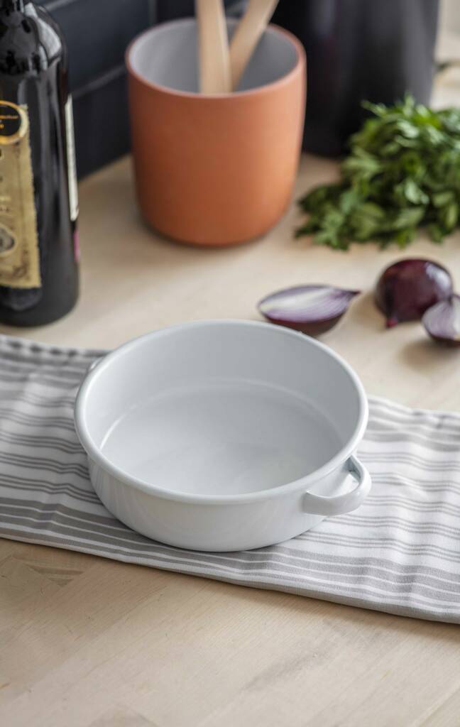 Enamel Pie Dish By Garden Trading