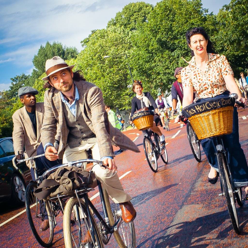 Discover London's Old City By Bike For Father's Day