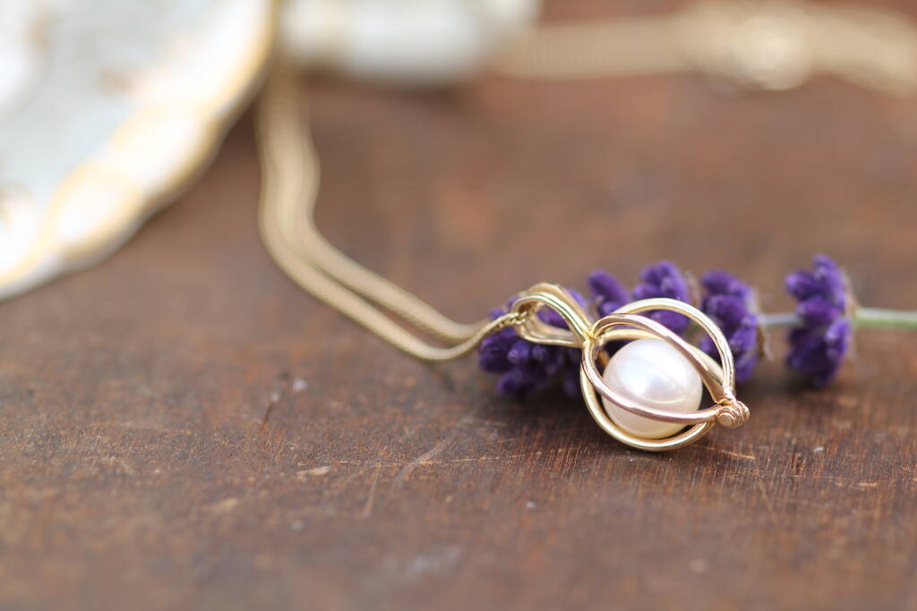Gold Oyster Pearl Necklace By Joulberry