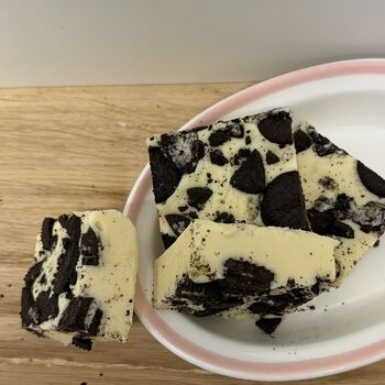 Cookies And Cream Fudge, 2 of 8