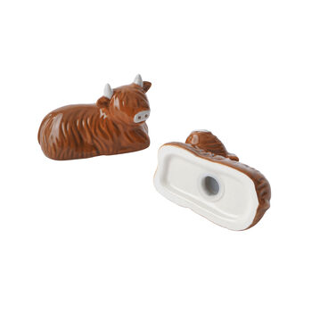 Bramble Farm Highland Cow Salt And Pepper Shakers, 4 of 5