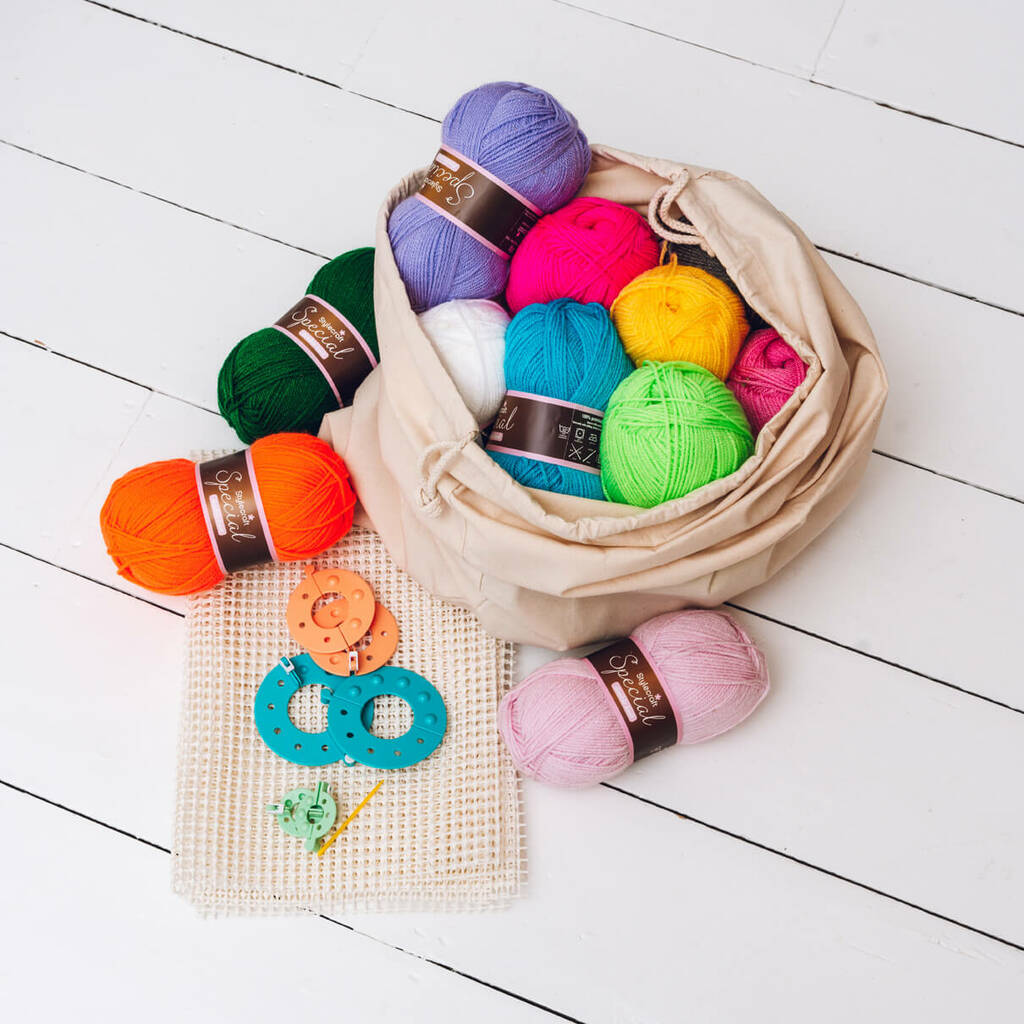 Pom Pom Rug Craft Kit With Wool By Pom Stitch Tassel ...