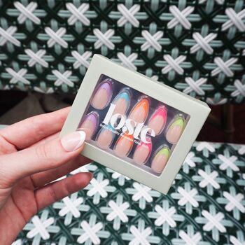 Loste Reusable Press On Nails Gift Set: Friend Zone, 3 of 5