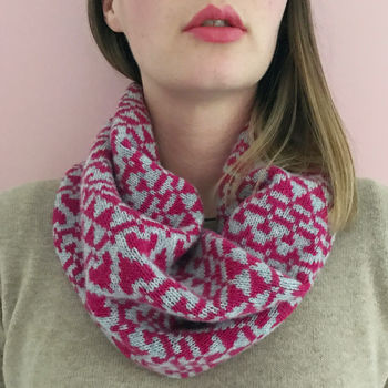 Ladies Lambswool Snood With Heart Pattern, 3 of 7