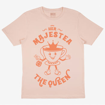 Queen’s Platinum Jubilee Royal Teacup Souvenir T Shirt, 3 of 3