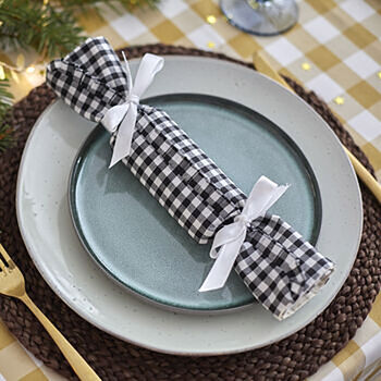 Gingham Check Scallop Edge Tablecloth, 6 of 7