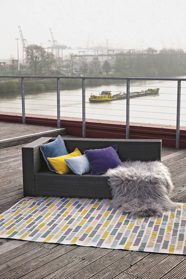 Indoor/Outdoor Recycled Rugs | Tiles By Cotswold Mat Company