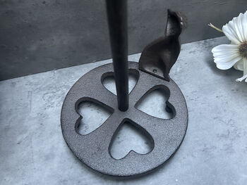 Cast Iron Kitchen Roll Holder – Cat And Bird Design, 3 of 11