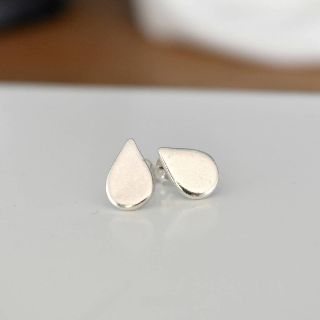 Teardrop studs Clearance