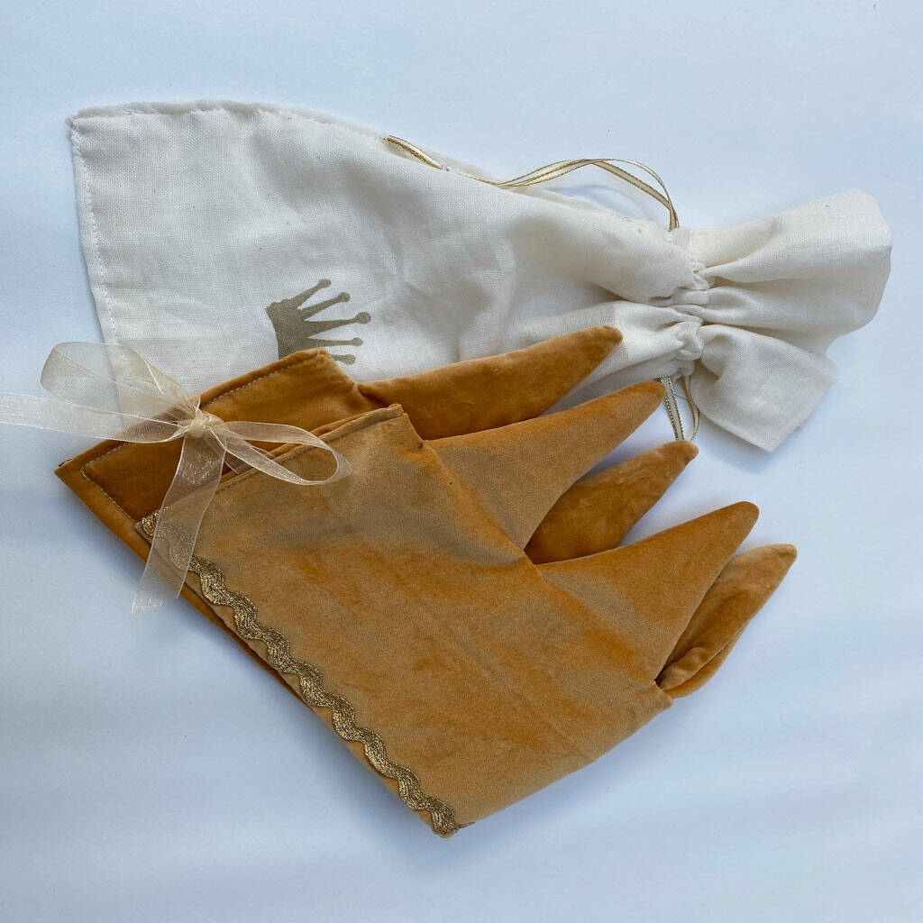 Image of Velvet Crown With Gift Bag