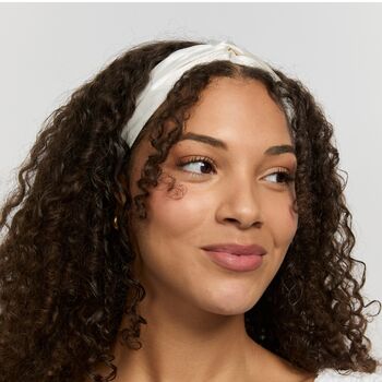 Silver Cloud Satin+ Headband Santorini White, 4 of 4