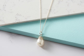 Large Pearl Necklace, 2 of 5