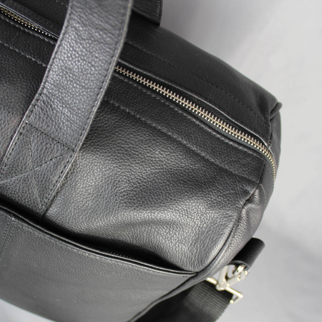 Black Leather Weekend Bag With Gunmetal Zip By LeatherCo.