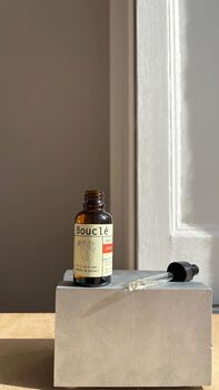 Organic Hair Oil With Carrot Seed Hydrate And Revitalise, 2 of 5