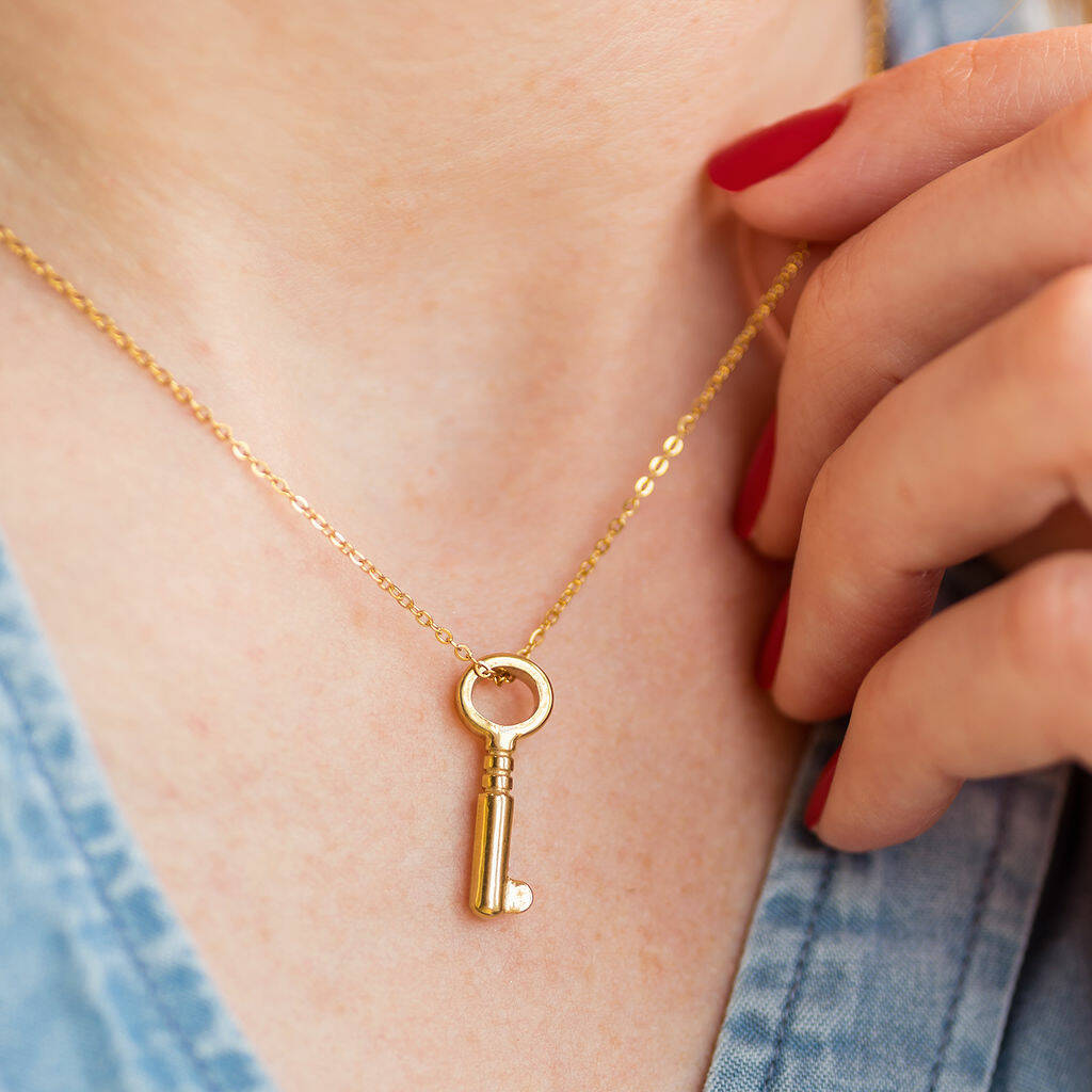 necklace for holding keys