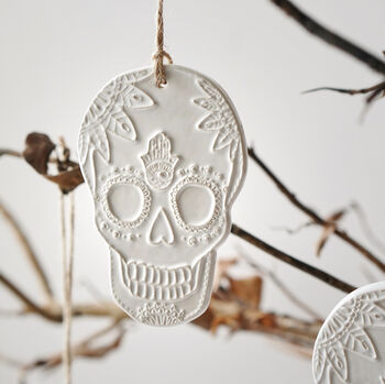 4pcs Luxury Stoneware Skull Tree Ornament Decoration, 3 of 7