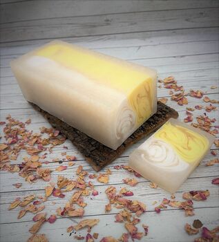 The Cream Sensation Spa Flowers Luxury Gift Box, 5 of 8
