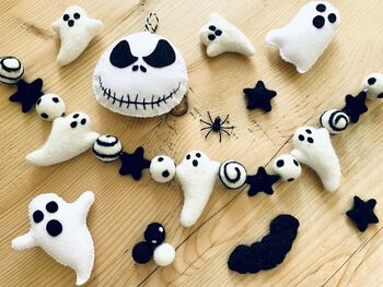 Spooky Felt Halloween Ghost Garland, 3 of 5