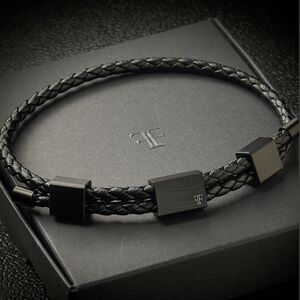 Black leather bracelet with matte black clasp 