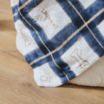 Personalised Dogs Checked Fleece Blanket, 3 of 4