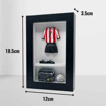 Football Legend Kit Box: Le Tissier: Southampton, 4 of 6