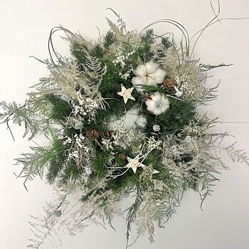 Everlasting Dried Flower Christmas Wreath, 6 of 10