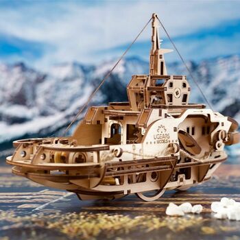 Trimaran Merihobus, Tugboat Mechanical Moving Models, 9 of 12
