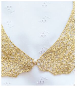 The 'Resplendent' Gold Guipure Statement Collar, 4 of 4