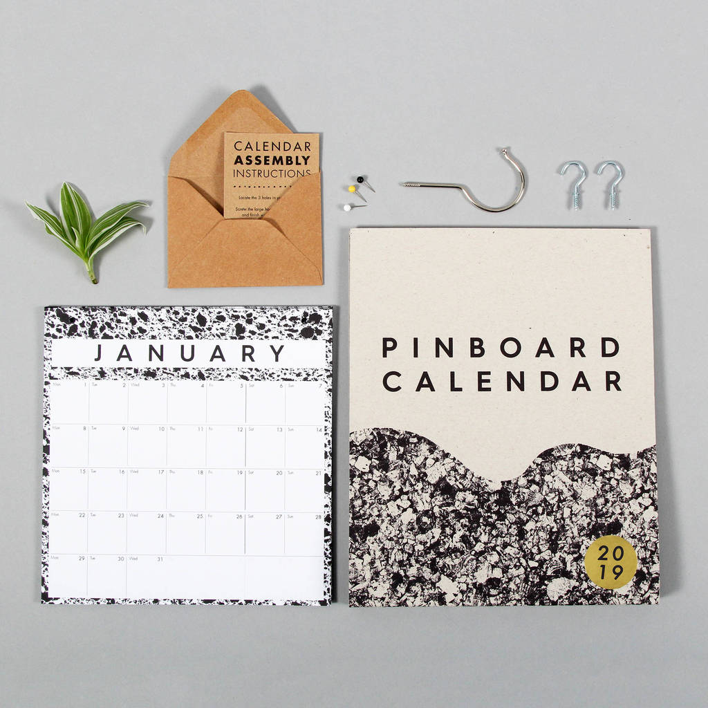2019 calendar with pinboard topper by wald