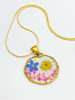 Pendant Necklace With Daisies And Forgetmenots In Gold Or Silver, 2 of 12